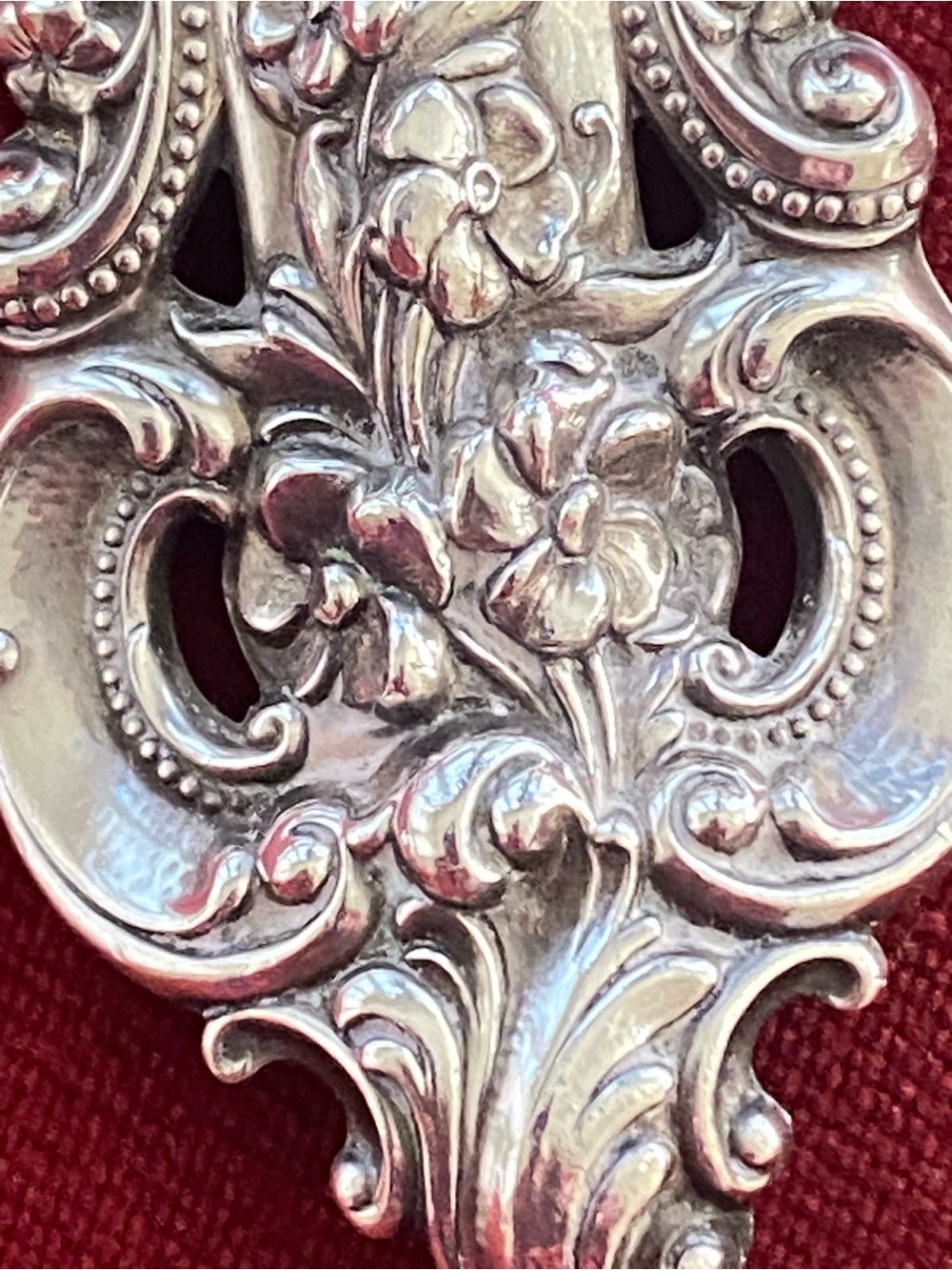 Vintage Wallace GRAND BAROQUE Sterling Silver Ornate Serving Spoon 8 3/4 " - Picture 12 of 16